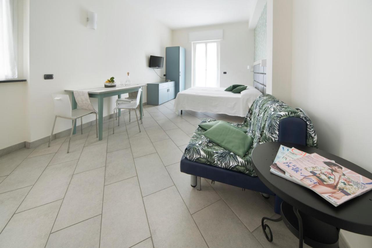 Hotel Residence Laigueglia Free Parking Exterior photo
