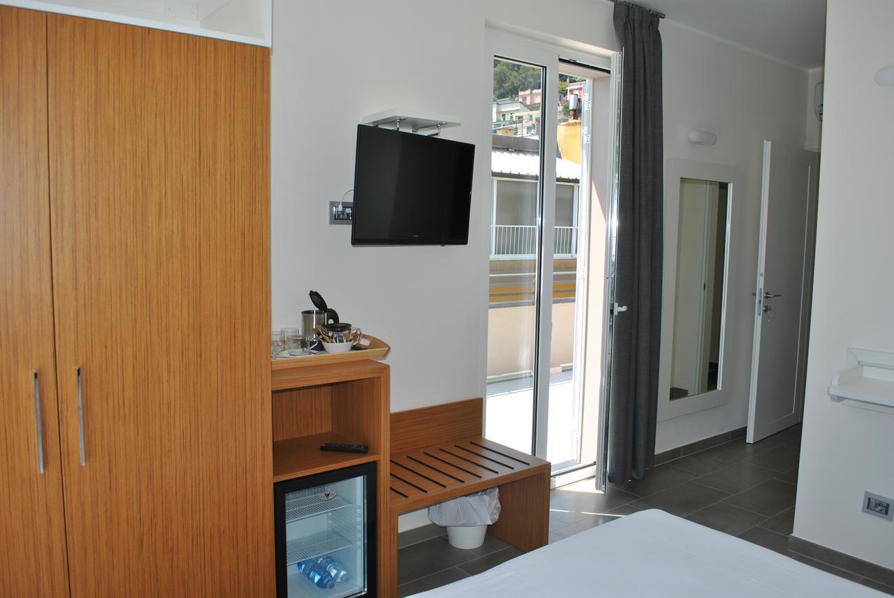 Hotel Residence Laigueglia Free Parking Exterior photo